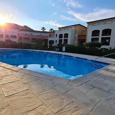 Apartment Climatise Les Lavandiers 6 Personnes Piscines *